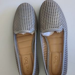 Brand new metallic Me Too loafers